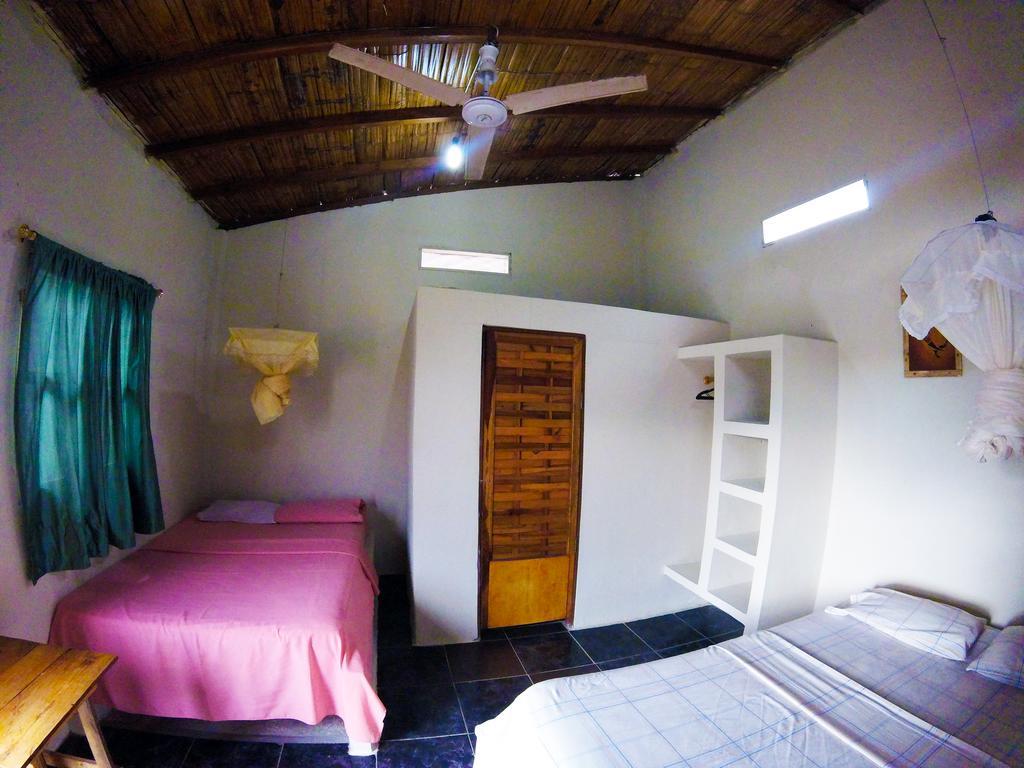 Montanita Garden Hostal Exterior photo